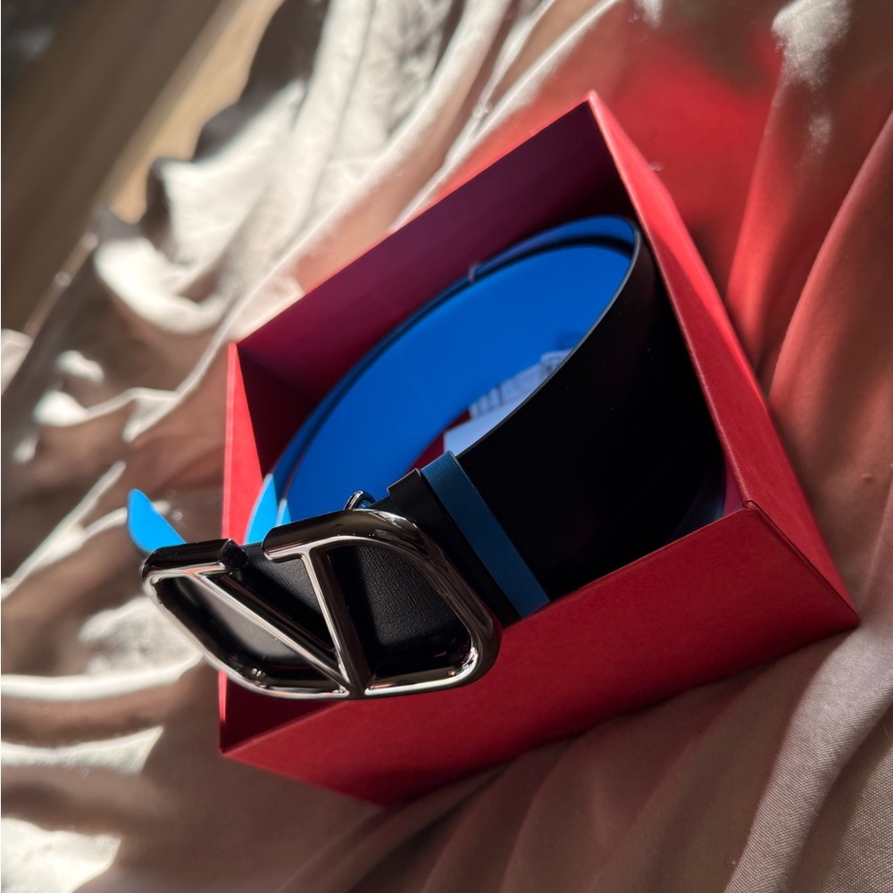 Luxury Valentino Belt reversable blue/black